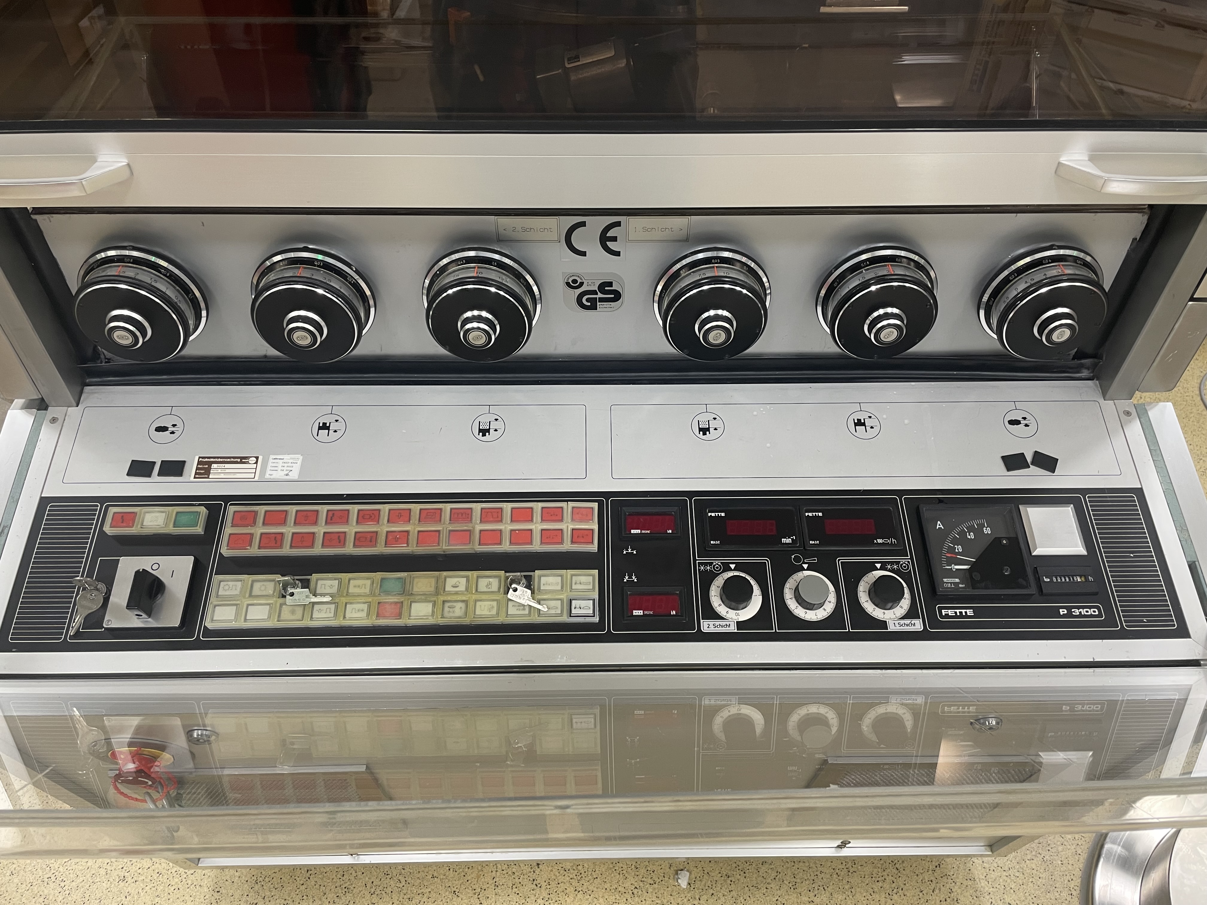 Usato FETTE - Comprimitrice - P3100