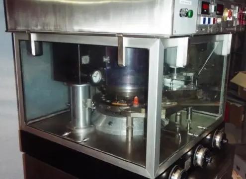 Usato MANESTY - Comprimitrice - UNIPRESS