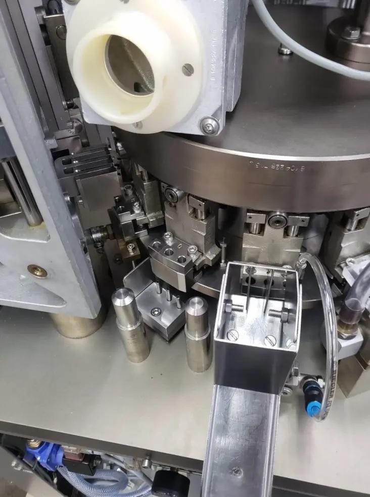 Usato BOSCH - Opercolatrice - GKF 400