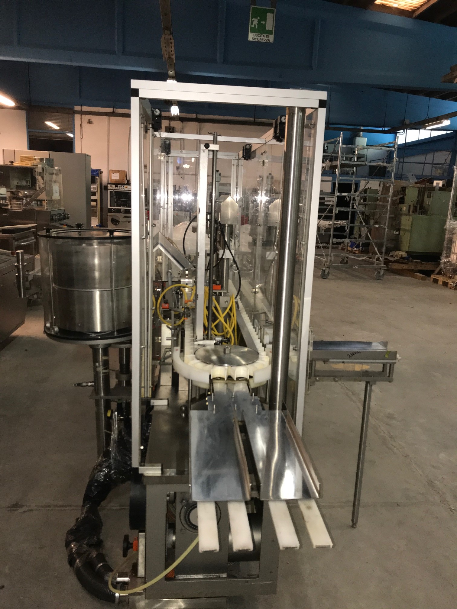 Used BOSCH - Riempitrice + Tappatrice - MLF 3002