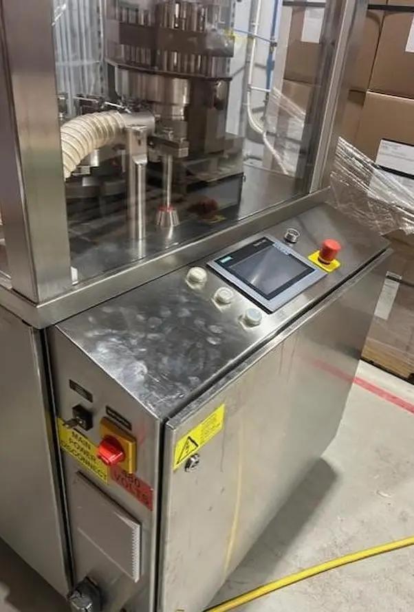 Usato BOSCH - Opercolatrice - GKF 705 CAPSYLON