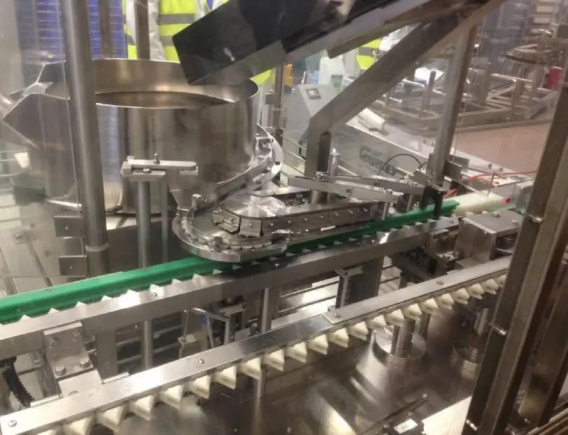 Usato BOSCH - Riempitrice + Tappatrice - FSM - 2007 C