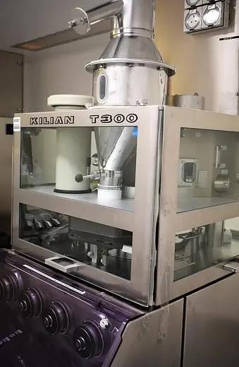 Usato KILIAN - Comprimitrice - T300/32 EU-B