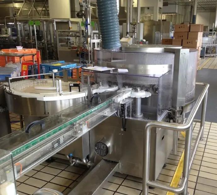 Usato BOSCH - Riempitrice + Tappatrice - FSM - 2007 C