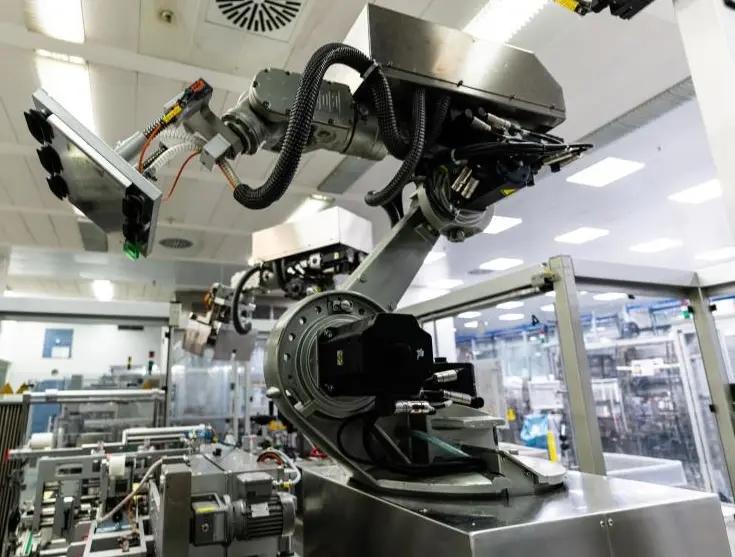 Usato KUKA - Pallettizatore - (V) KRC1