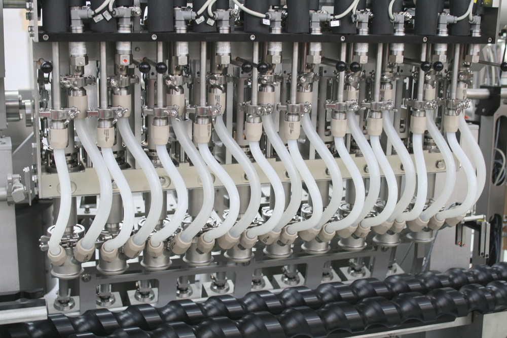 Usato BAUSCH+STRÖBEL - Linea riempimento liquidi - E.A.S. UNIT DOSE