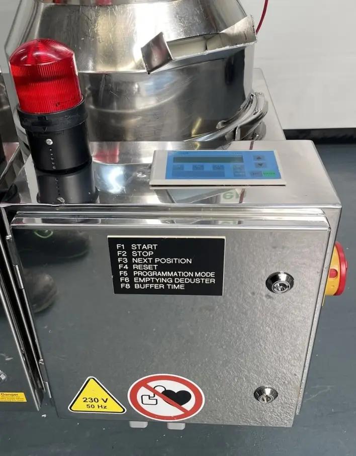 Usato 2008 PHARMA TECHNOLOGY COMBI 750LI + LOCK MET30