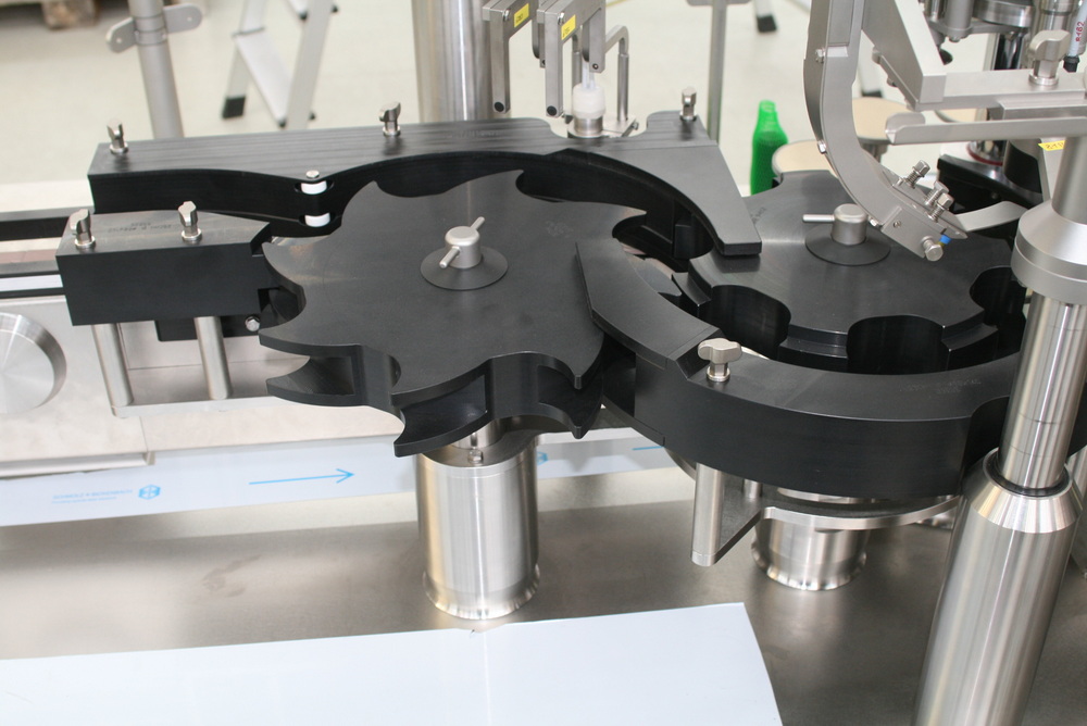 Usato BAUSCH+STRÖBEL - Linea riempimento liquidi - E.A.S. UNIT DOSE