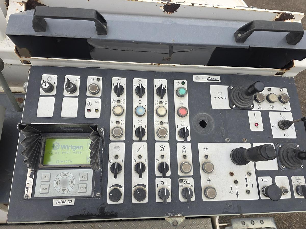 Used 2004 Wirtgen W2100