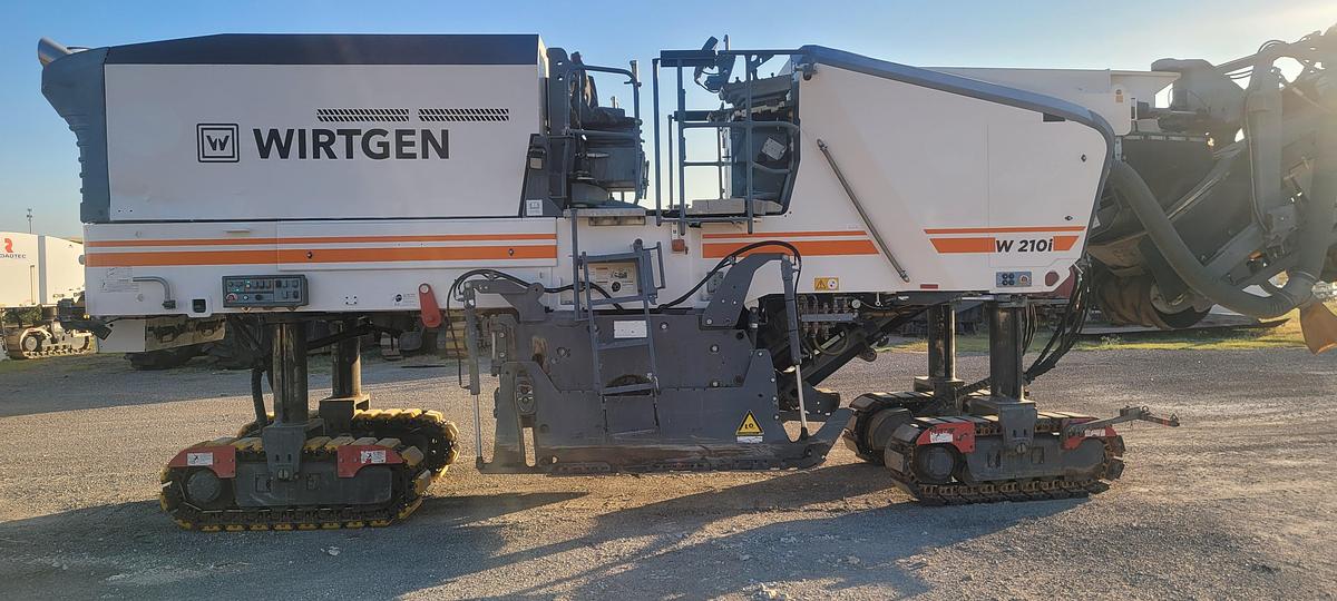 Used WIrtgen W210i
