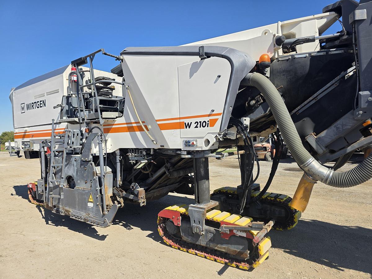 Used 2012 WIrtgen W210i