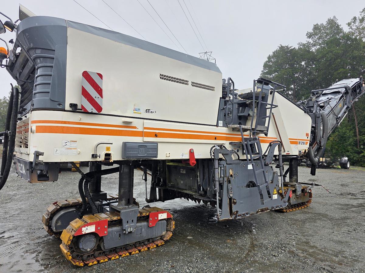 Used 2017 WIrtgen W210i