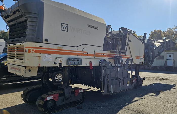 Used 2016 WIrtgen W200i