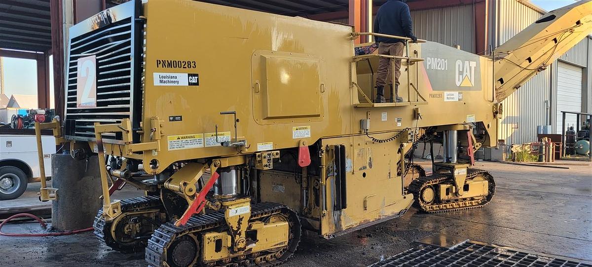 Used 2011 Caterpillar PM201