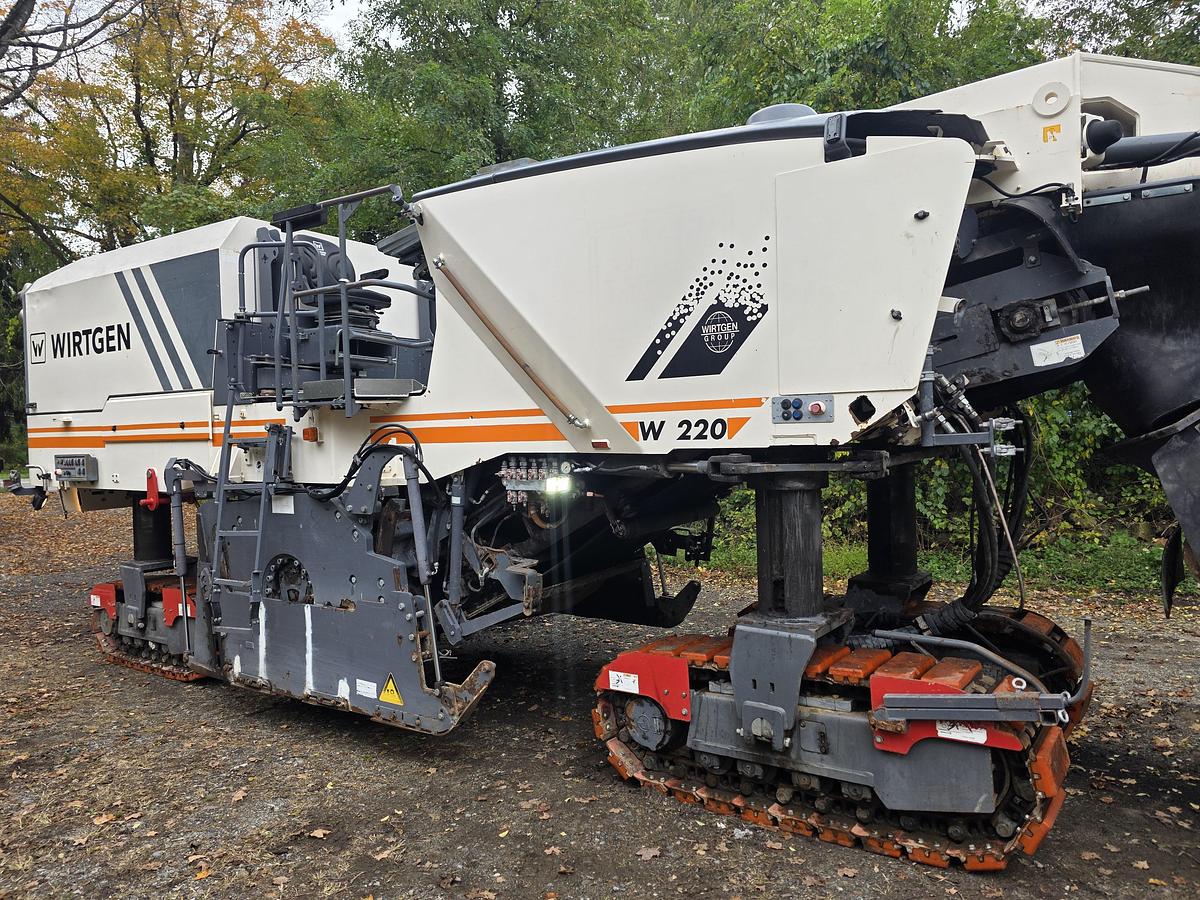 Used 2016 WIrtgen W220