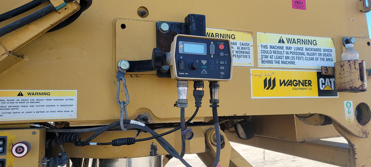 Used 2005 Cat PM565B