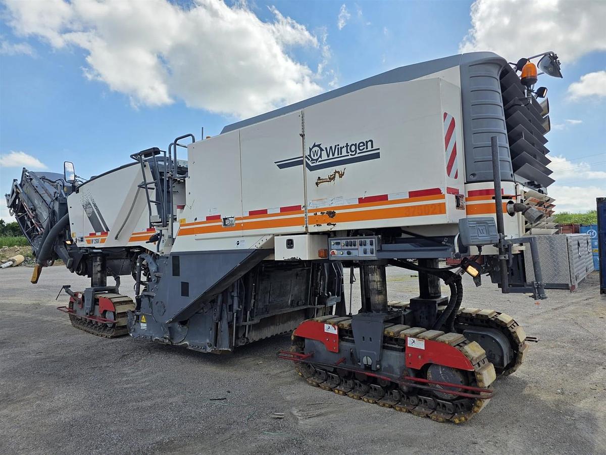 Used 2015 WIrtgen W250i