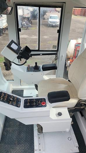 Used 2014 Roadtec SX8E