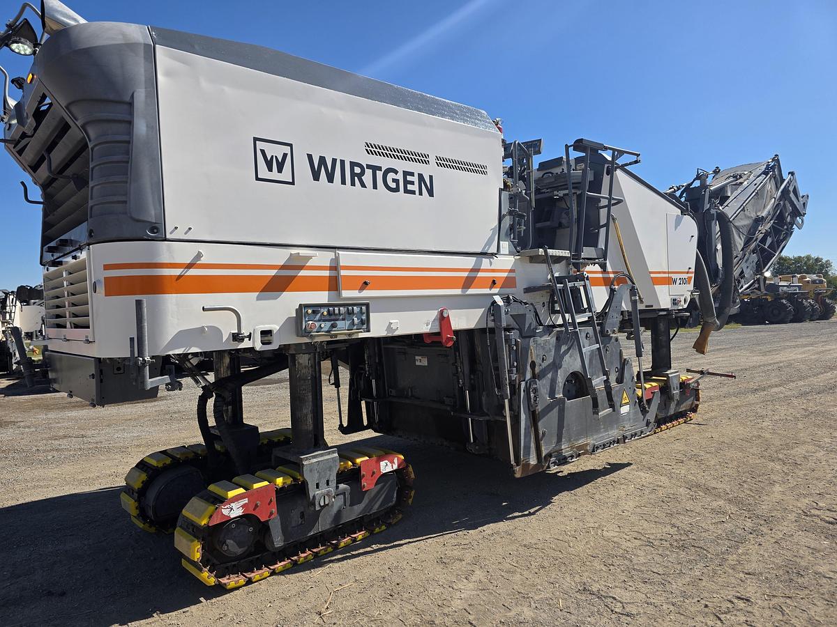 Used 2012 WIrtgen W210i