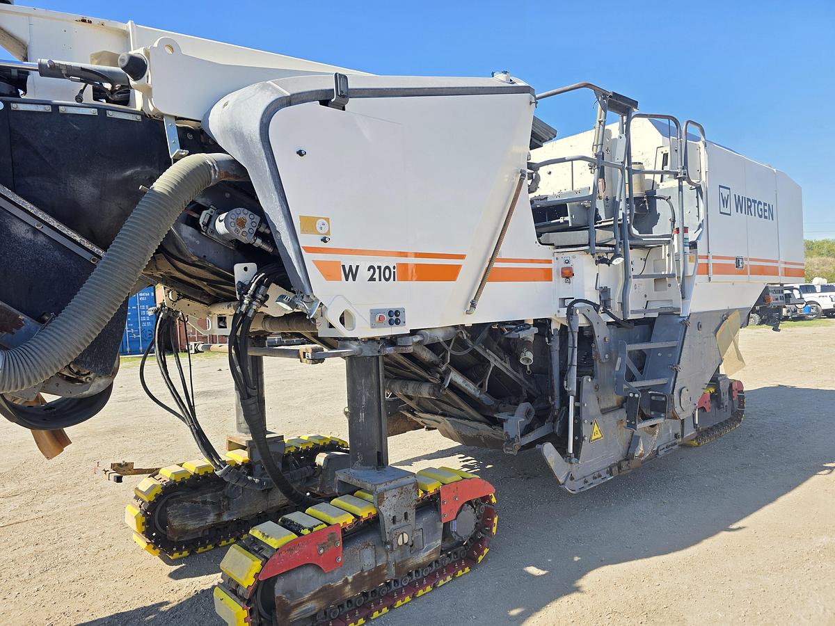 Used 2012 WIrtgen W210i