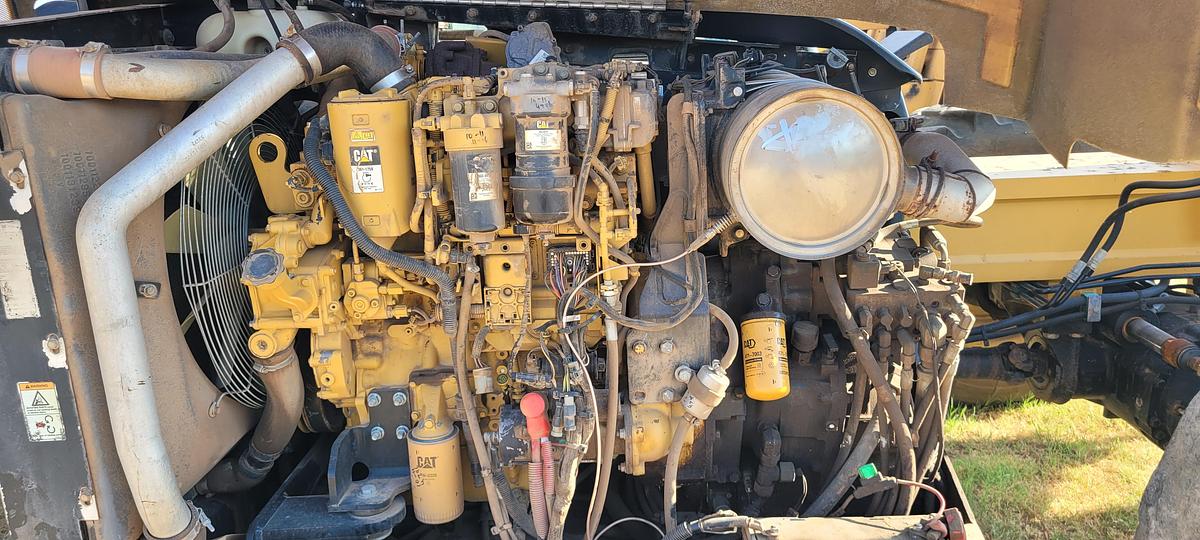 Used 2014 Caterpillar TL1055C