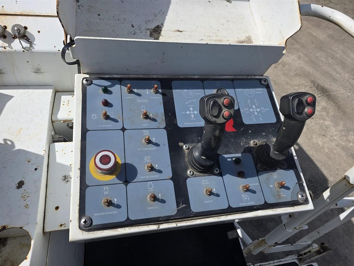 Used 2013 Roadtec RX900-3