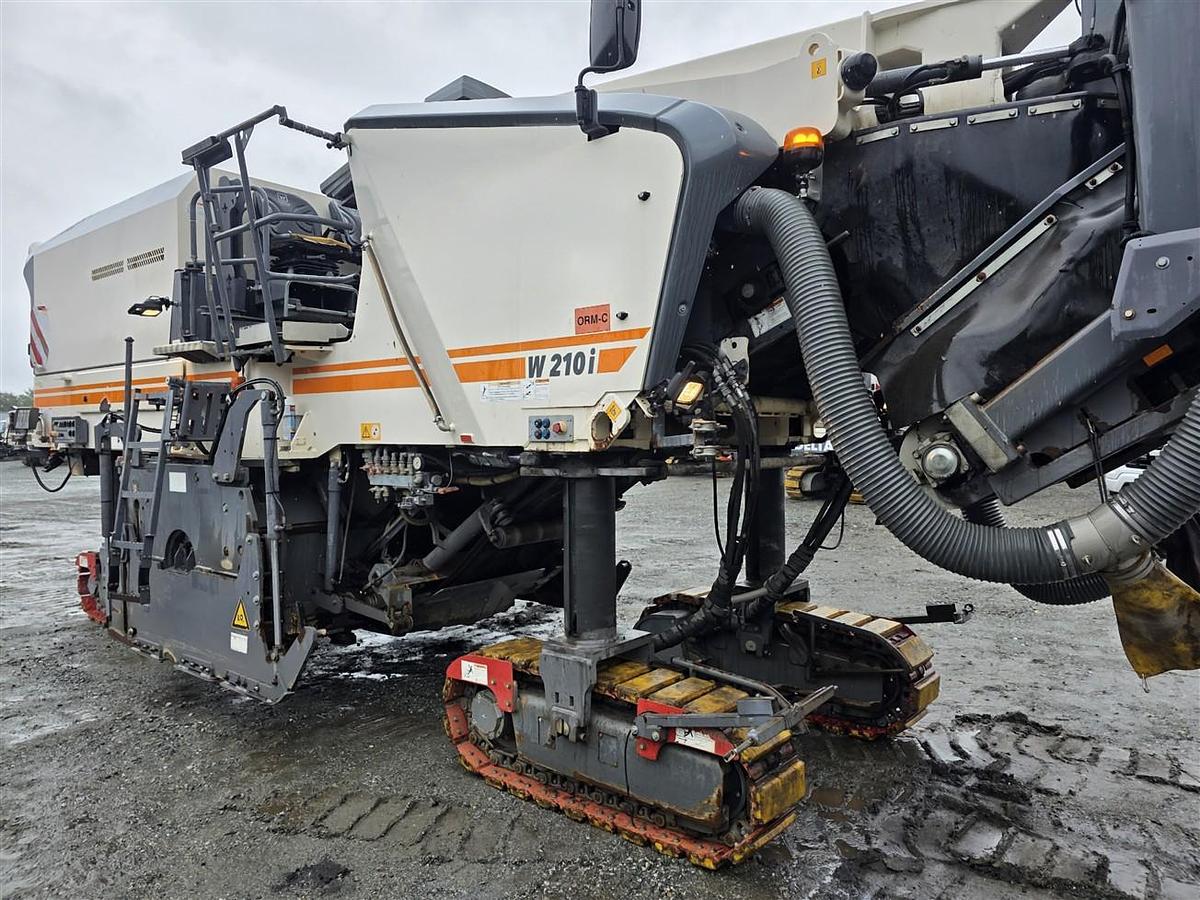 Used 2018 WIrtgen W210i