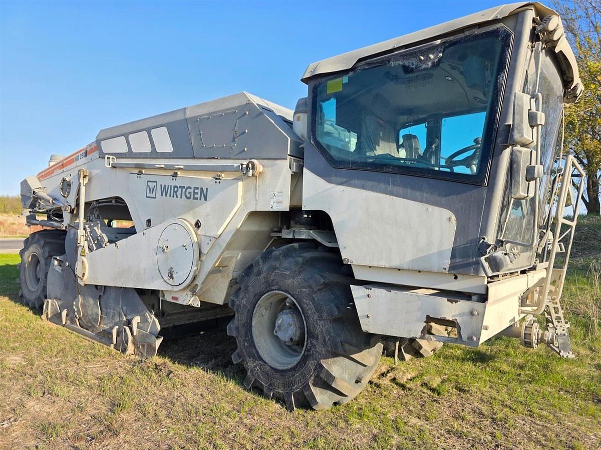 Used 2017 WIrtgen WR250