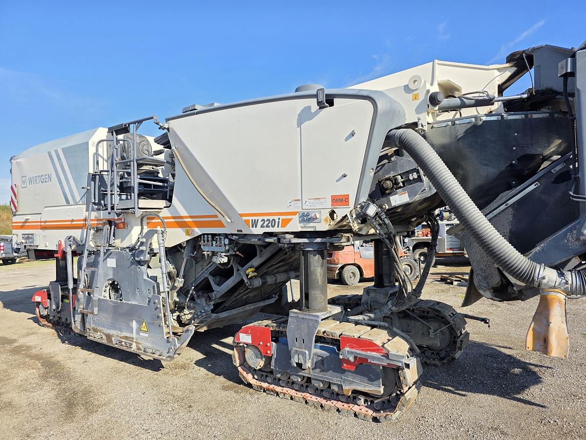 Used 2019 WIrtgen W220i