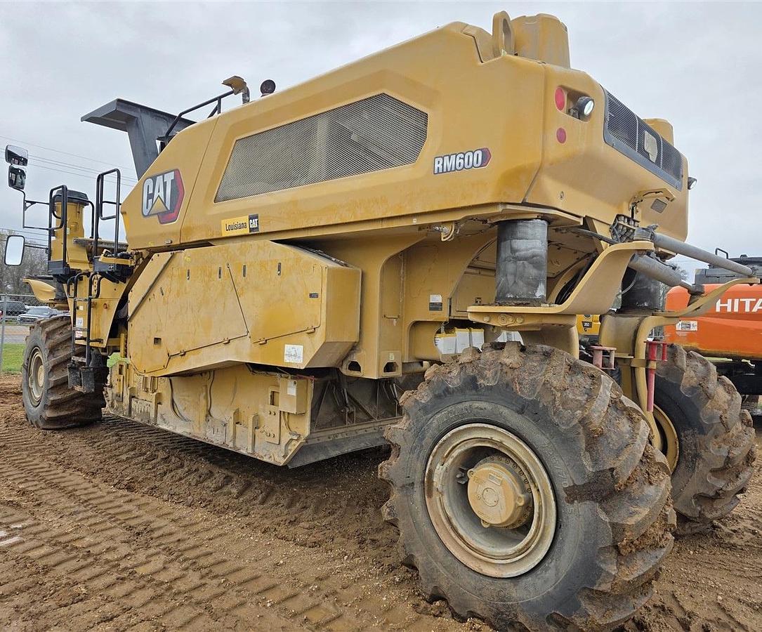 Used 2023 Cat RM600