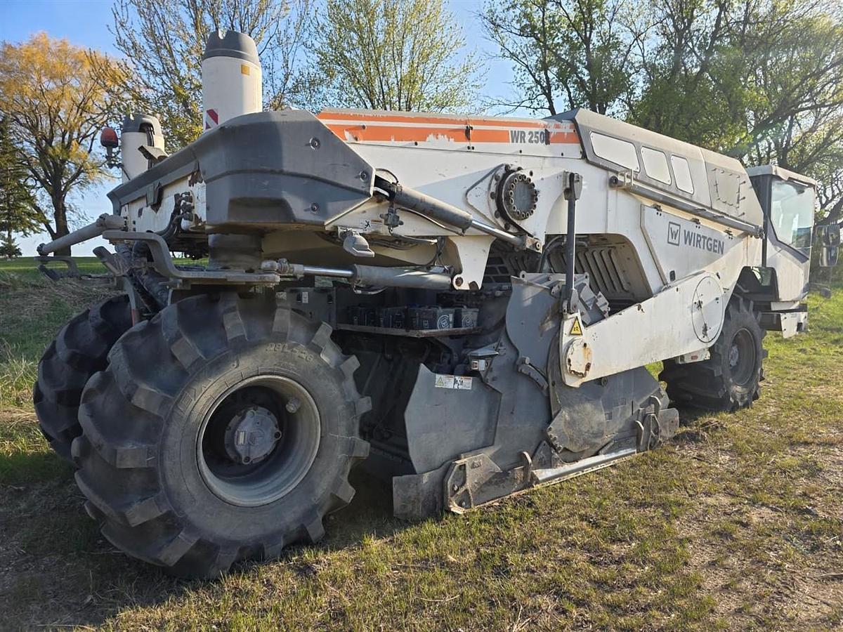 Used 2017 WIrtgen WR250