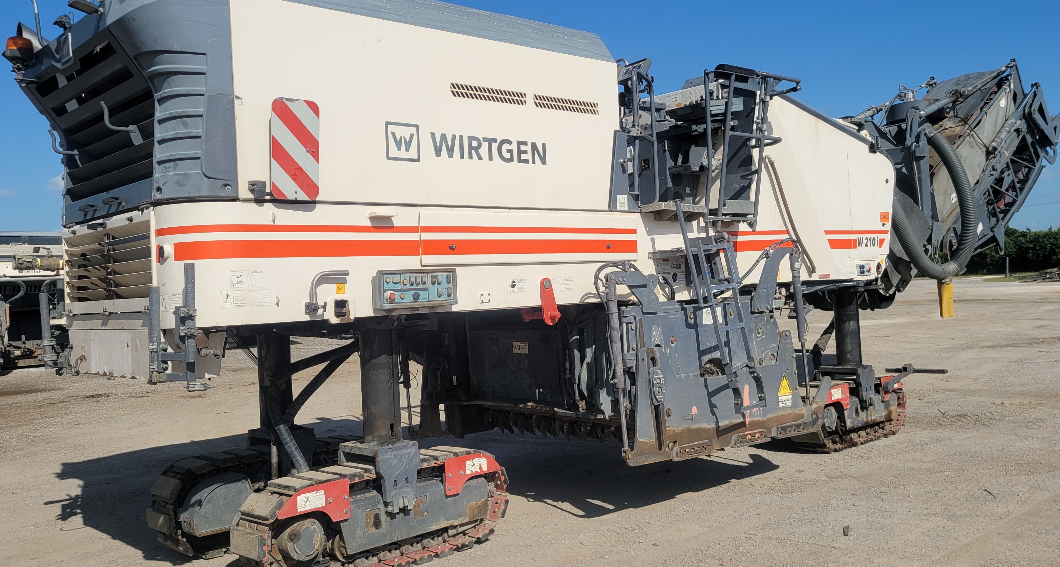 Used 2015 WIrtgen W210i