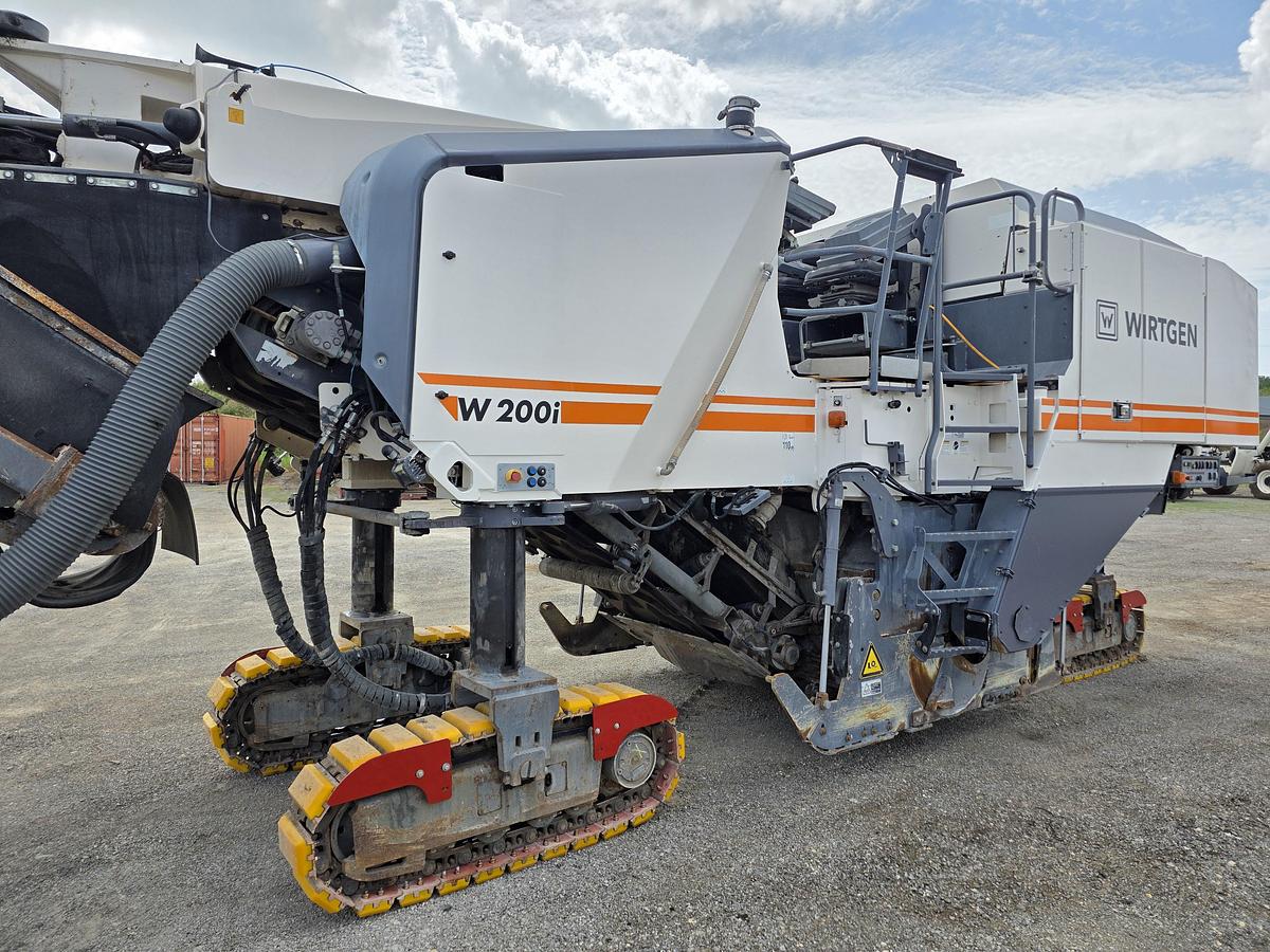 Used 2013 WIrtgen W200i