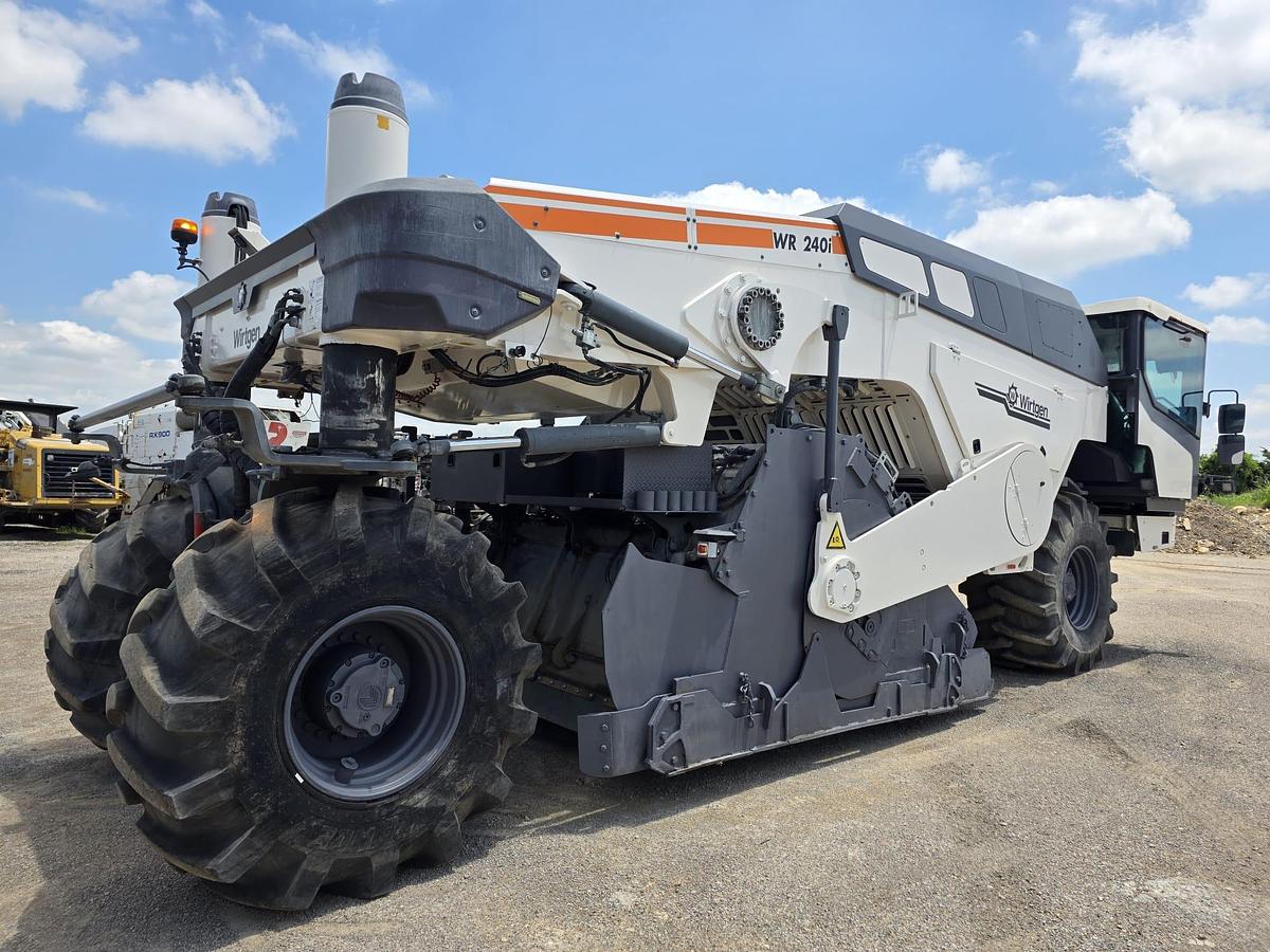 Used 2015 WIrtgen WR240i