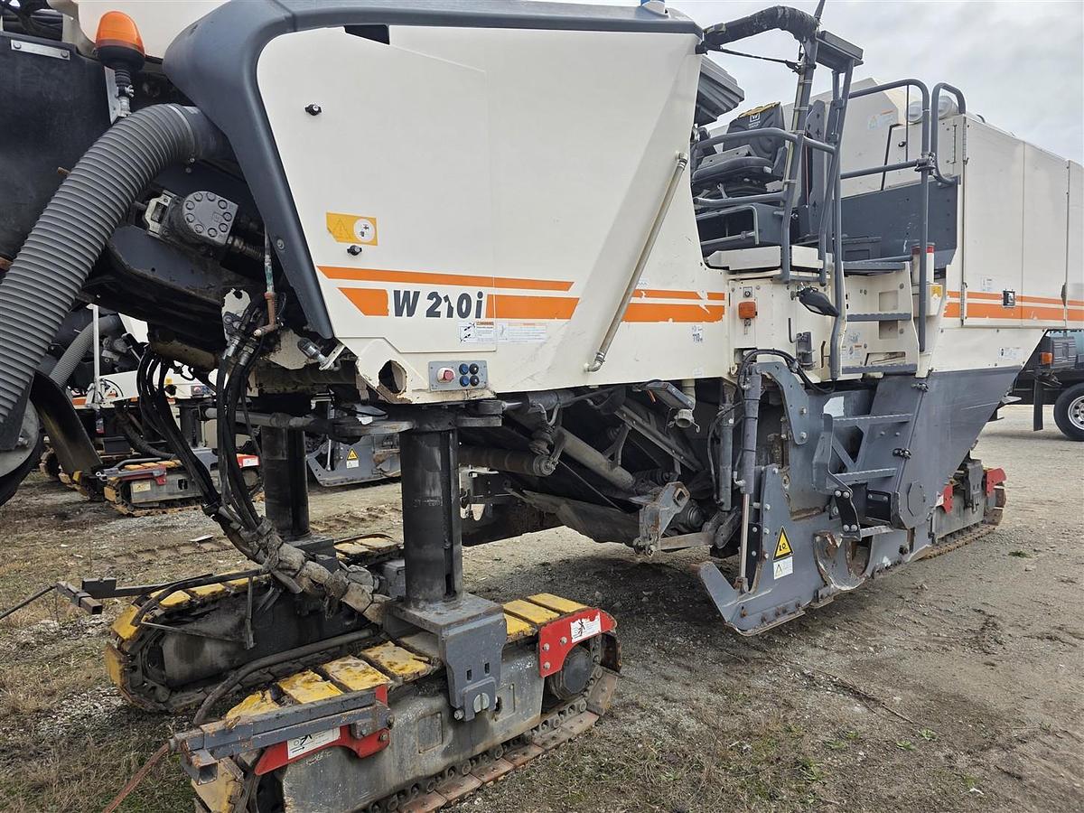 Used 2017 WIrtgen W210i