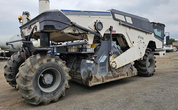 Used 2012 Wirtgen WR240i