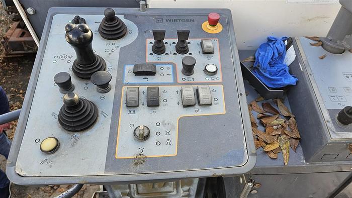 Used 2016 Wirtgen W200Hi