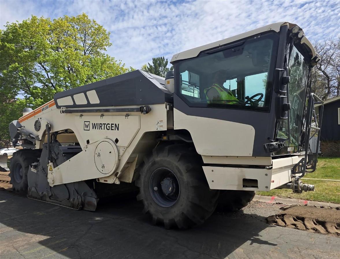 Used 2016 WIrtgen WR250