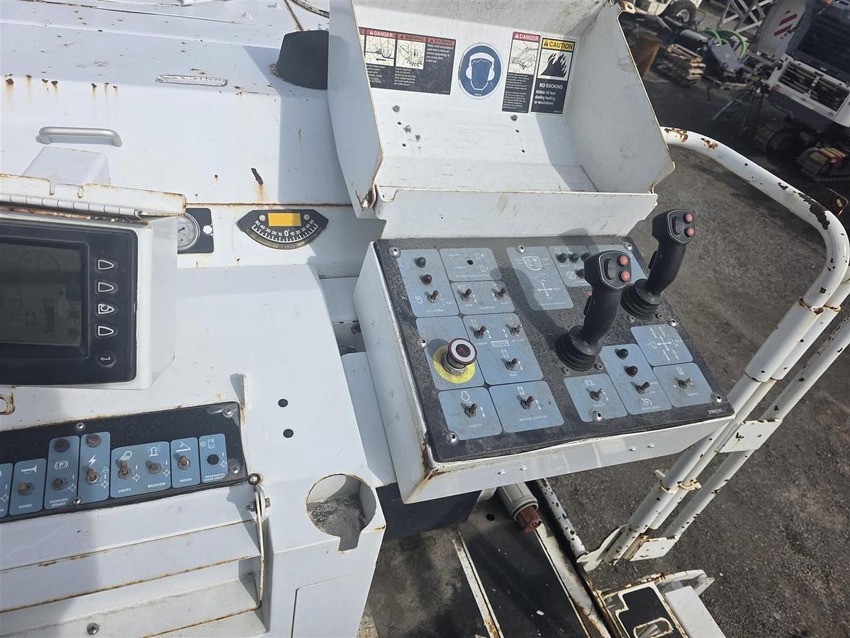 Used 2017 Roadtec RX700e-4