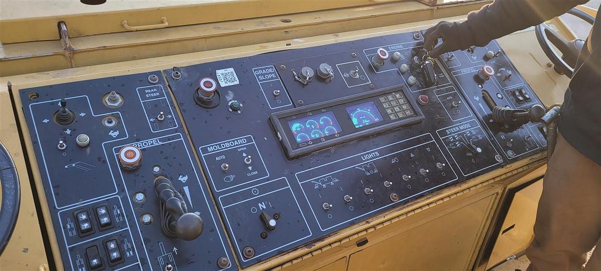 Used 2011 Caterpillar PM201