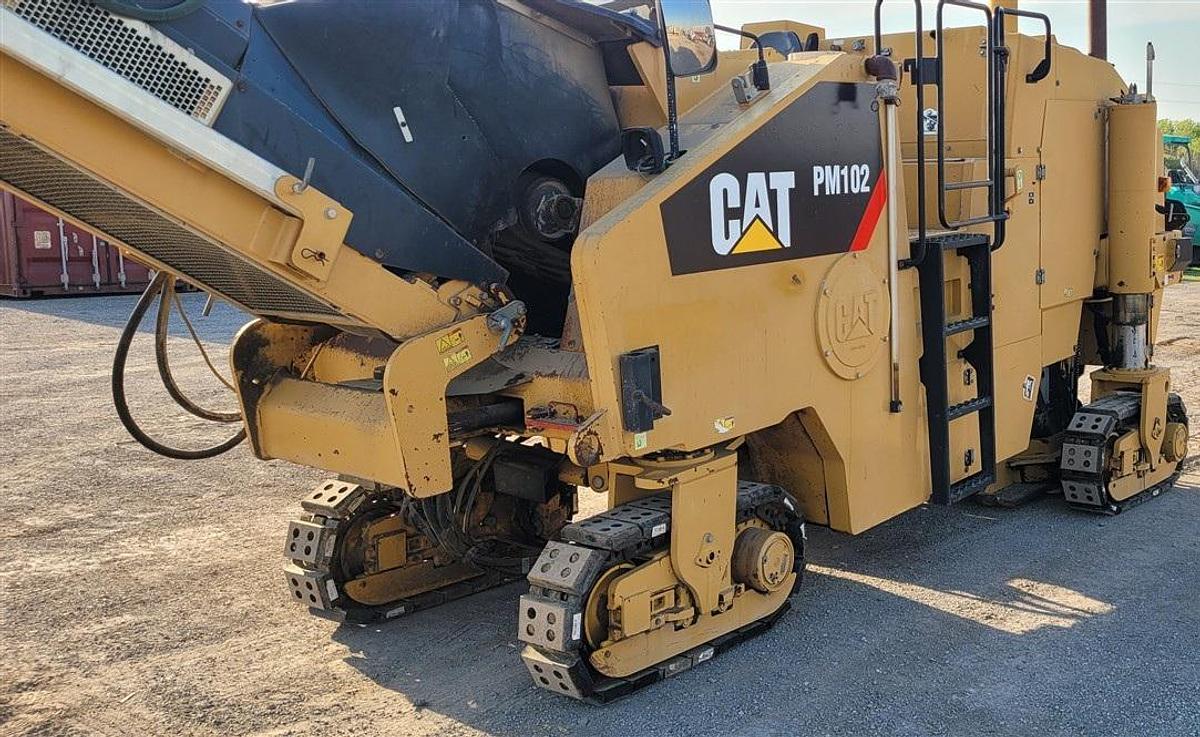 Used 2016 Cat PM102