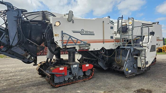 Used 2010 Wirtgen W2200