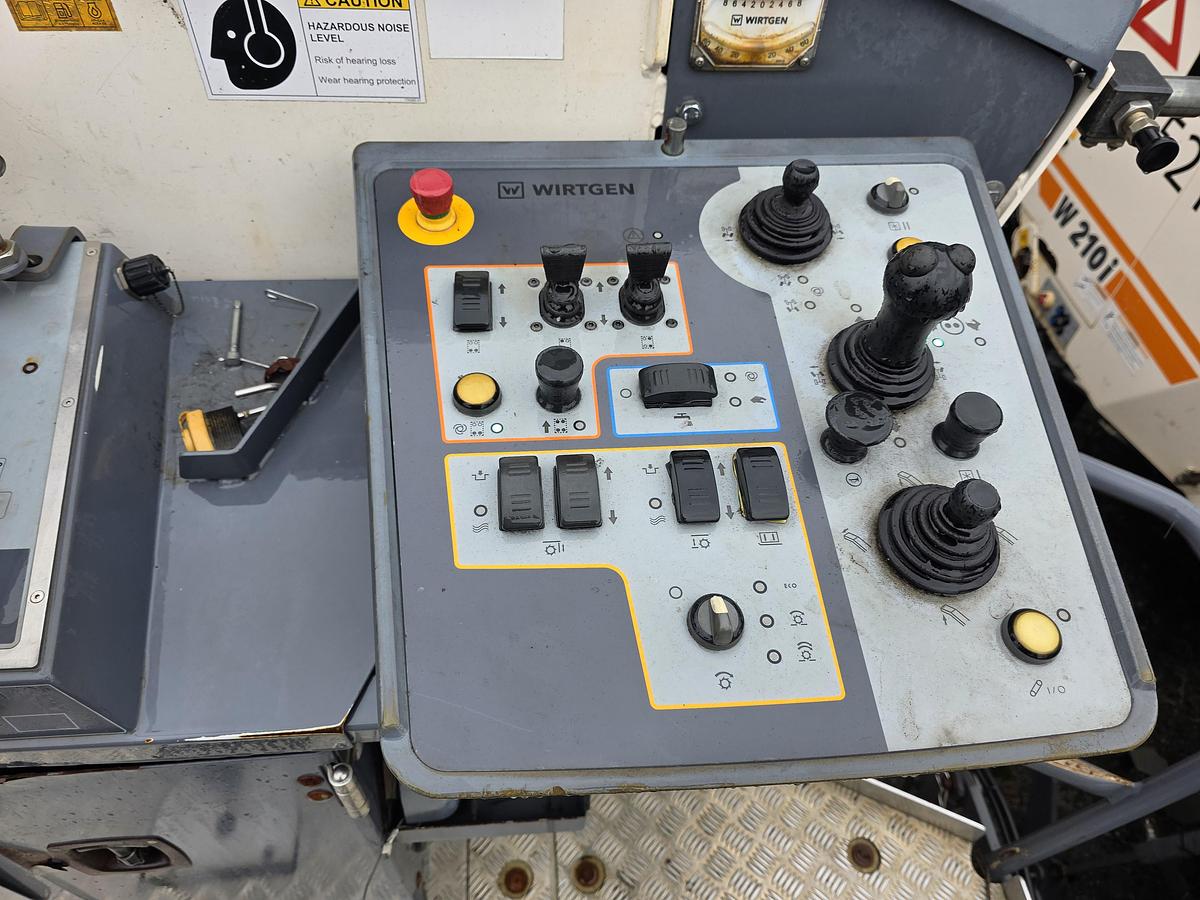 Used 2016 WIrtgen W210i