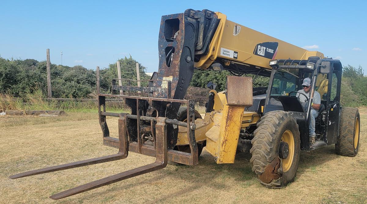 Used 2014 Caterpillar TL1055C