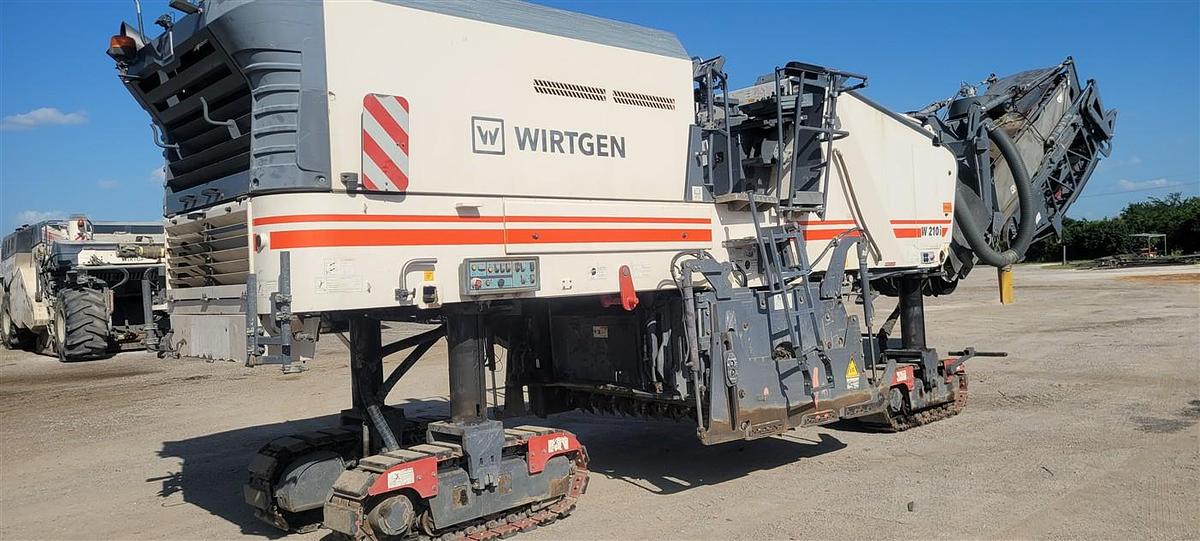 Used 2016 WIrtgen W210i