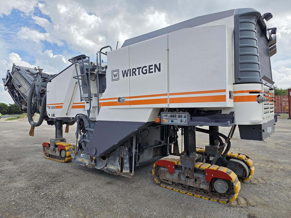 Used 2013 WIrtgen W200i