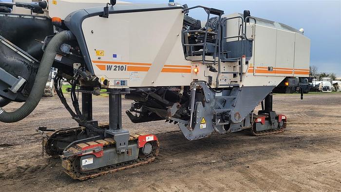 Used 2016 Wirtgen W210i