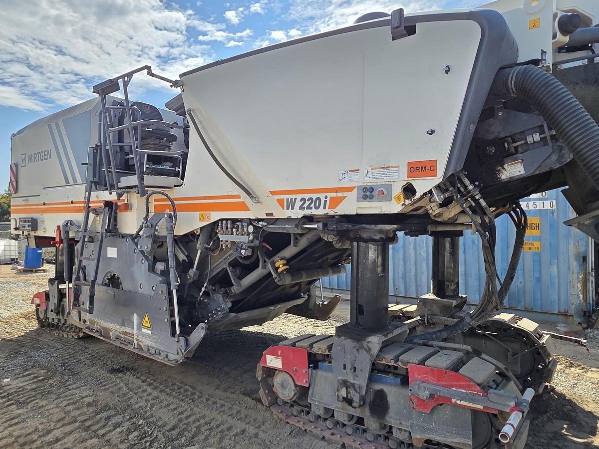 Used 2019 WIrtgen W220i