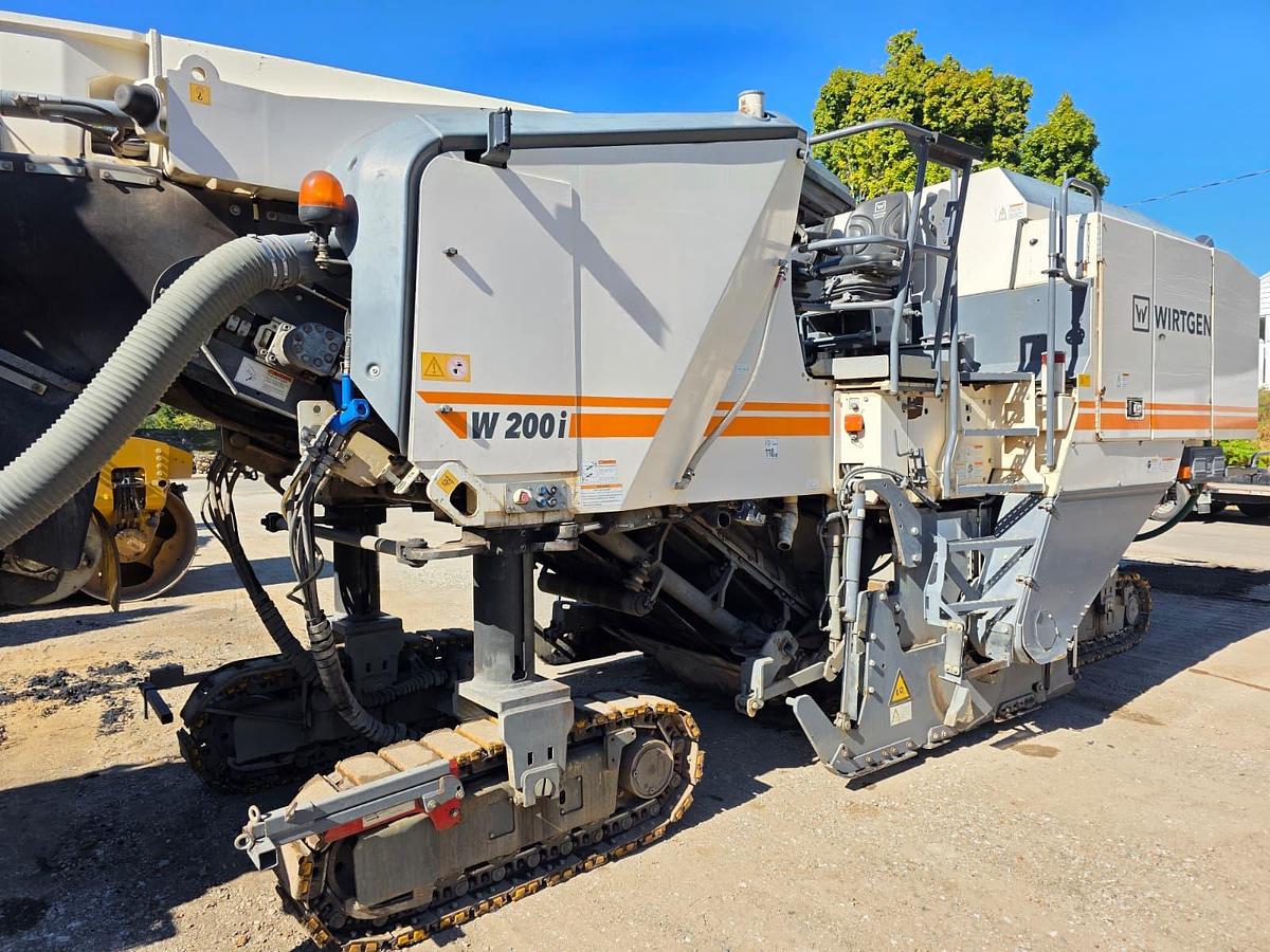 Used 2017 WIrtgen W200i