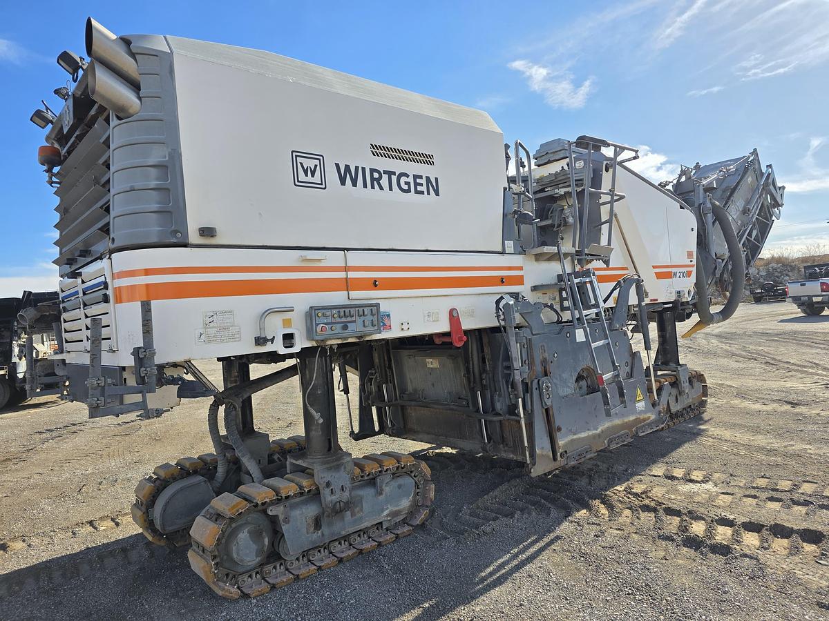 Used 2015 WIrtgen W210i
